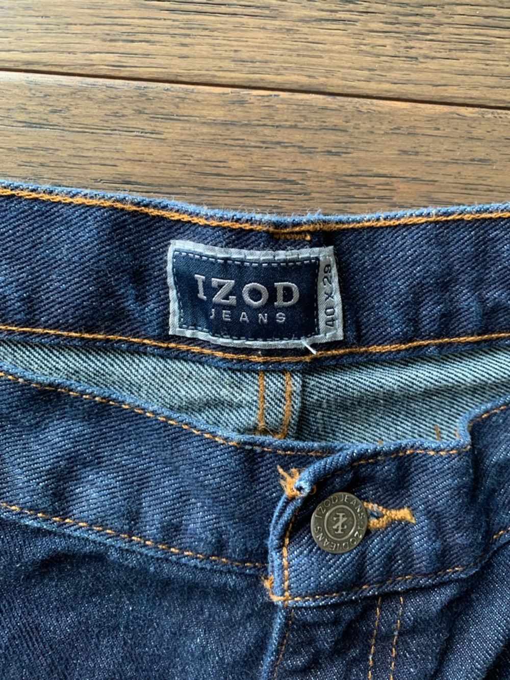 IZOD Men's Navy Straight-Leg Jeans. Pre-owned by Great condition. Size: 40x29. - Picture 2 of 10
